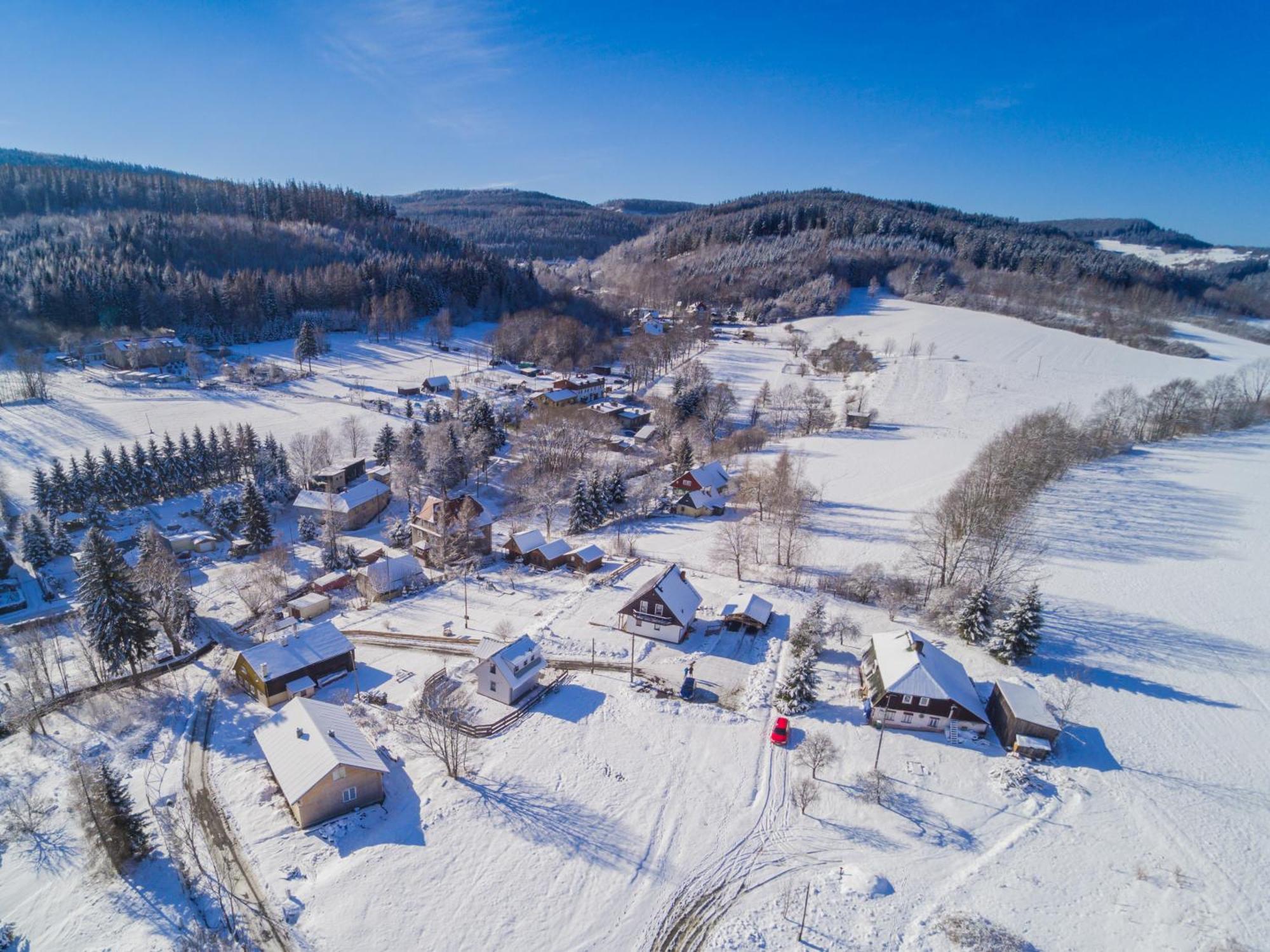 Domek Skowronek Szczytna Esterno foto
